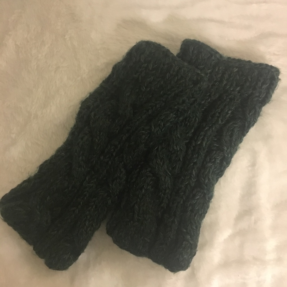 Handmade Knitted Hobo Gloves dark Green
